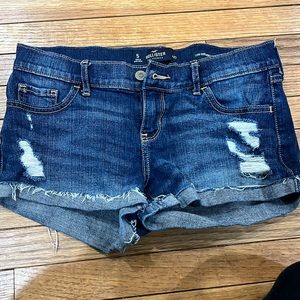 Low rise hollister shorts